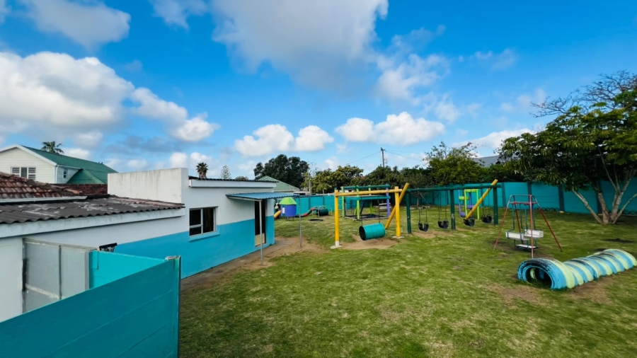 5 Bedroom Property for Sale in Greenfields Eastern Cape